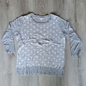 Grey 3/4 sleeve diamond print sweater Women's Large